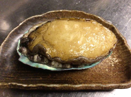 あわびの炭焼き