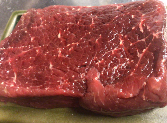 ミンククジラの刺身