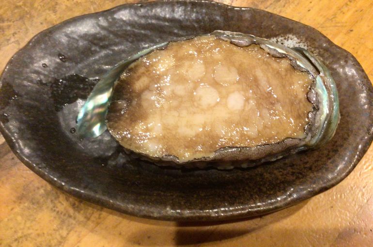 あわびの炭焼き