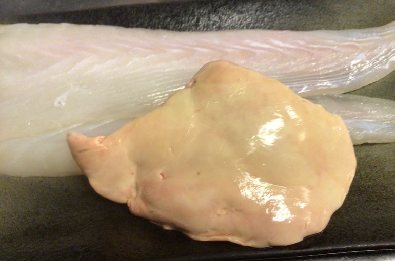 うちわはぎの刺身