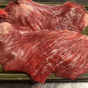 天然本まぐろのほほ肉