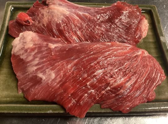 天然本まぐろのほほ肉