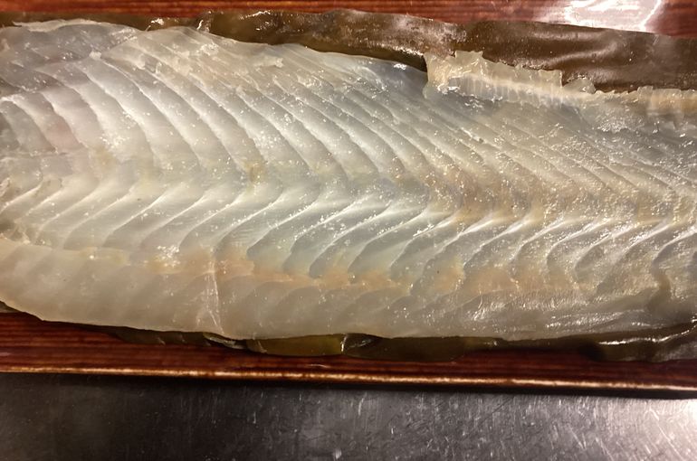 天然平目の昆布〆